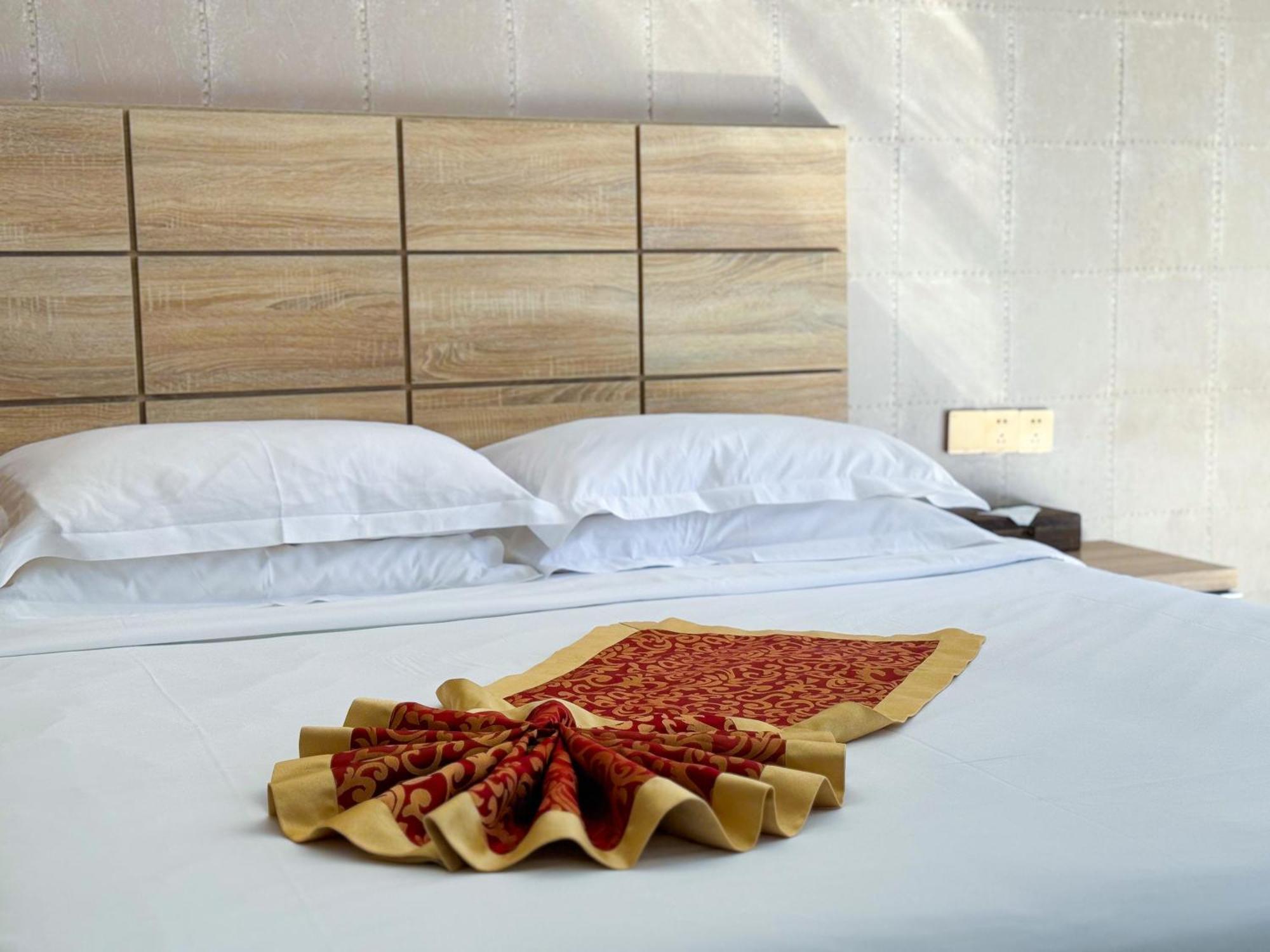 Barry Boutique Hotel סניה מראה חיצוני תמונה